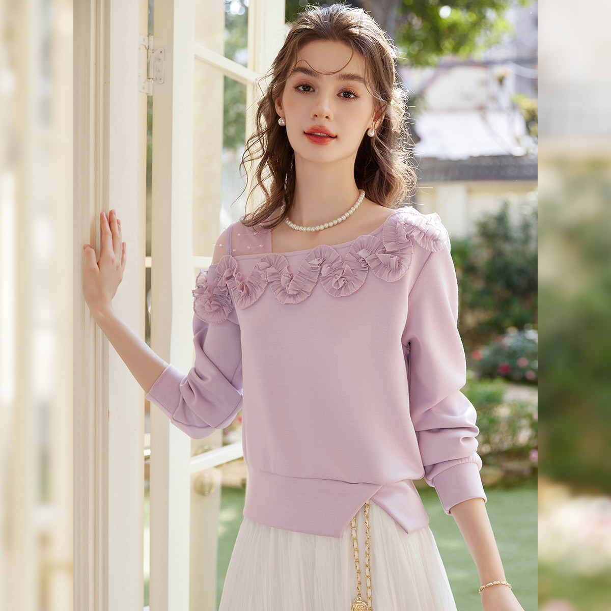LOUIS YAO Sweet Irregular Neck - Plant Parent Hoodie ulasan dan harga